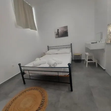 Anemela Basic 公寓 Naxos City