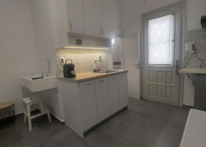 Anemela Basic Naxos City